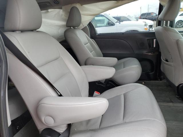 Photo 11 from auction – 2015 TOYOTA SIENNA XLE with VIN 5TDDK3DC3FS119250