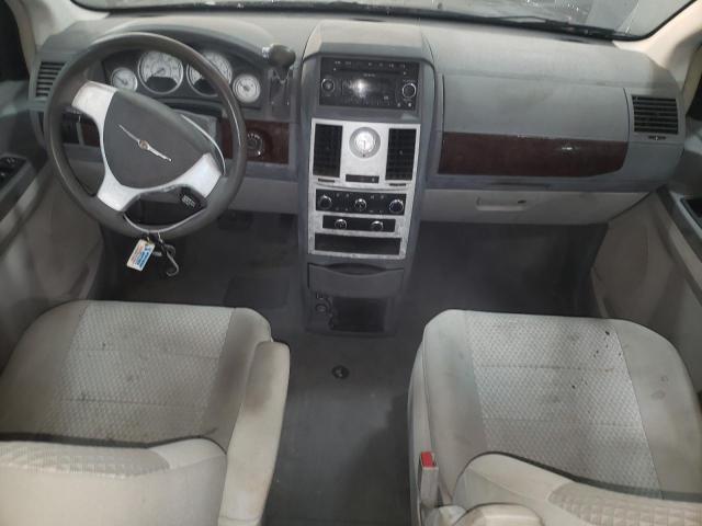 Photo 8 from auction – 2010 CHRYSLER TOWN & COU with VIN 2A4RR4DE5AR226689