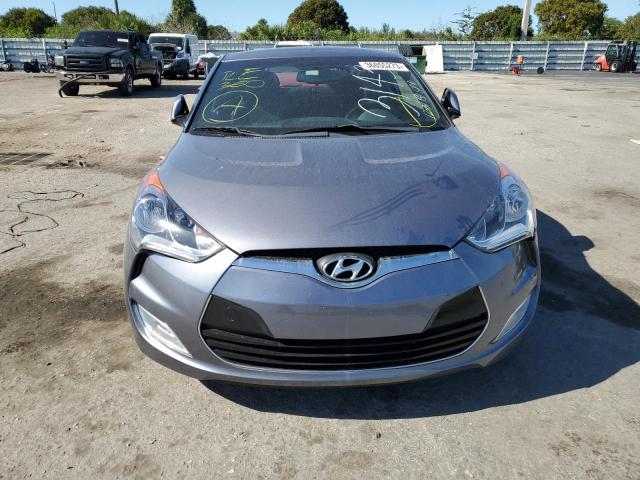 Photo 5 from auction – 2017 HYUNDAI VELOSTER with VIN KMHTC6AD1HU323143