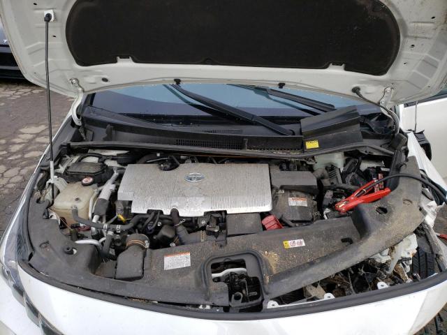 Photo 11 from auction – 2017 TOYOTA PRIUS PRIM with VIN JTDKARFP7H3060513