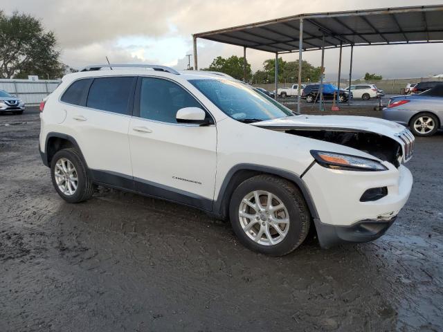 Photo 4 from auction – 2016 JEEP CHEROKEE L with VIN 1C4PJLCB1GW362419