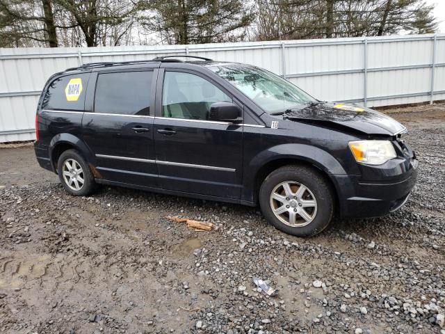Photo 4 from auction – 2010 CHRYSLER TOWN & COU with VIN 2A4RR8DX1AR352038