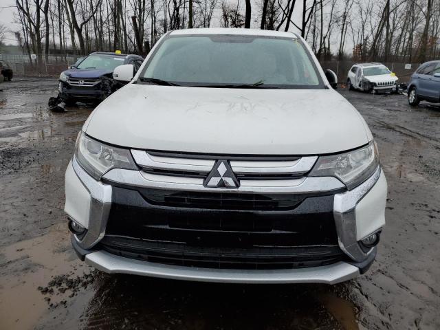 Photo 5 from auction – 2017 MITSUBISHI OUTLANDER with VIN JA4AZ3A33HZ052082