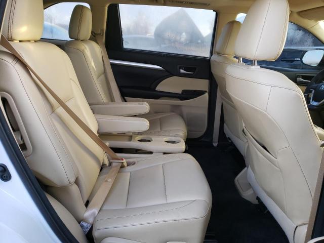 Photo 11 from auction – 2017 TOYOTA HIGHLANDER with VIN 5TDKZRFH3HS521478