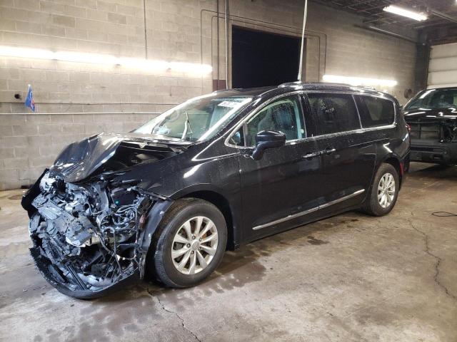 CHRYSLER PACIFICA T 2019 with VIN 2C4RC1BG1KR555403 - Photo from auction