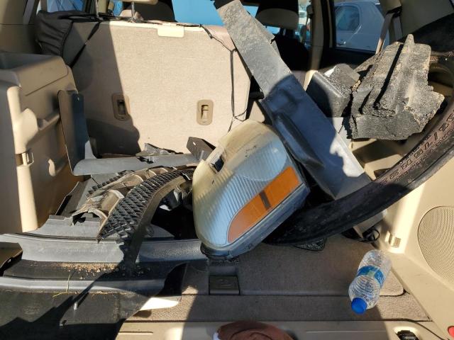 Photo 13 from auction – 2005 CHEVROLET EQUINOX LT with VIN 2CNDL73F256079120