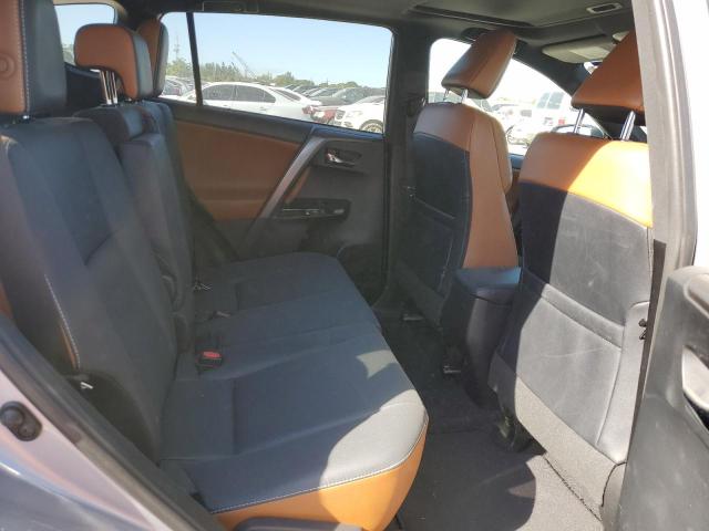 Photo 11 from auction – 2017 TOYOTA RAV4 SE with VIN 2T3NFREVXHW369162
