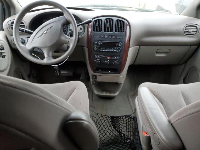 Photo 8 from auction – 2002 CHRYSLER TOWN & COU with VIN 2C4GP44352R645225