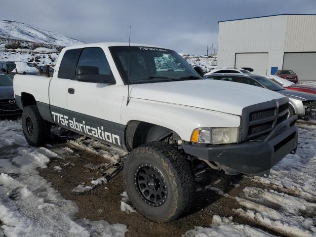Photo 4 from auction – 1998 DODGE RAM 2500 with VIN 1B7KF2367WJ241026