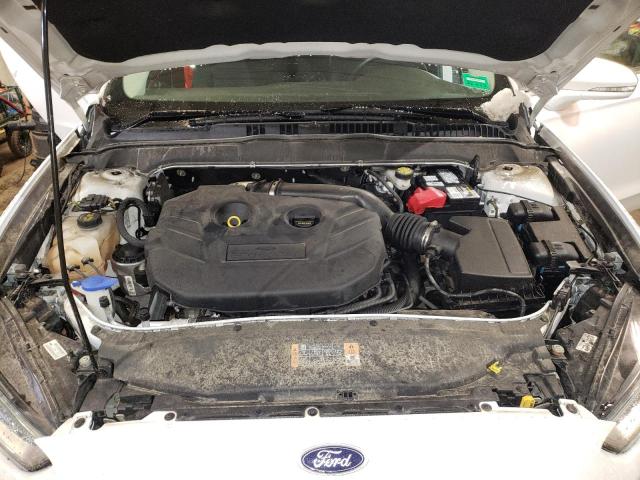 Photo 11 from auction – 2016 FORD FUSION SE with VIN 3FA6P0T92GR344963