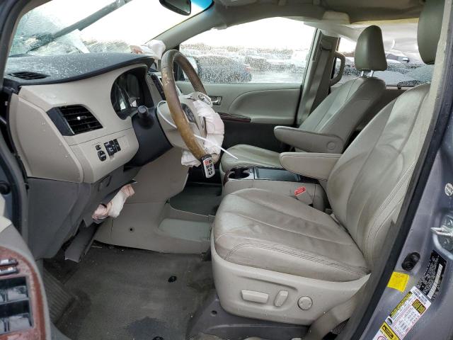 Photo 7 from auction – 2013 TOYOTA SIENNA XLE with VIN 5TDYK3DC8DS308572