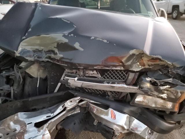 Photo 11 from auction – 2003 CHEVROLET SILVERADO with VIN 2GCEC19V831224899