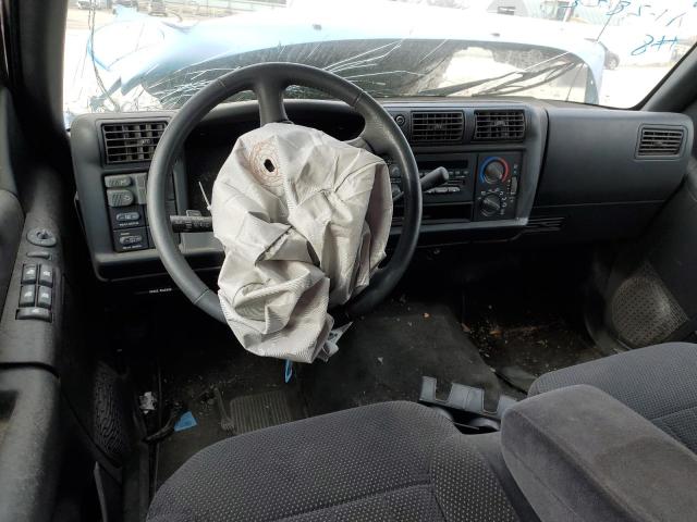 Photo 8 from auction – 1997 CHEVROLET BLAZER with VIN 1GNDT13W6V2165343