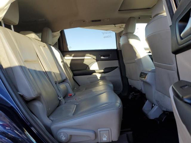 Photo 11 from auction – 2015 TOYOTA HIGHLANDER with VIN 5TDJKRFH8FS127939