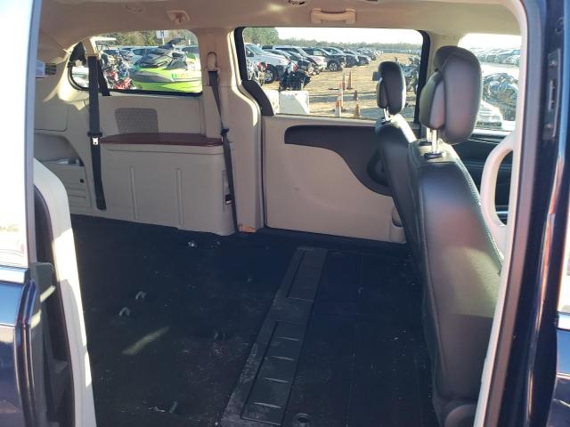 Photo 11 from auction – 2012 CHRYSLER TOWN & COU with VIN 2C4RC1BG2CR229529