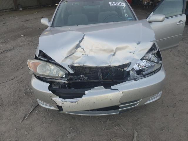 Photo 11 from auction – 2004 TOYOTA CAMRY LE with VIN 4T1BE32K94U857146