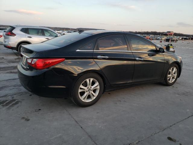 Photo 3 from auction – 2012 HYUNDAI SONATA SE with VIN 5NPEC4AC5CH468083