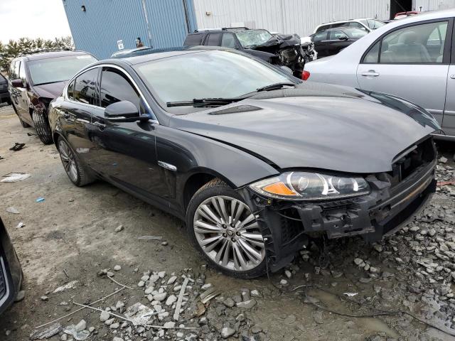 Photo 4 from auction – 2013 JAGUAR XF with VIN SAJWJ0EF1D8S88365