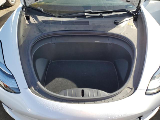 Photo 11 from auction – 2018 TESLA MODEL 3 with VIN 5YJ3E1EA9JF031899