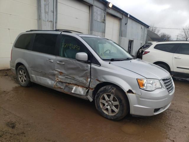 Photo 4 from auction – 2010 CHRYSLER TOWN & COU with VIN 2A4RR5D14AR493177