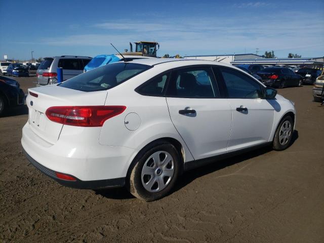 Photo 3 from auction – 2015 FORD FOCUS S with VIN 1FADP3E22FL358044