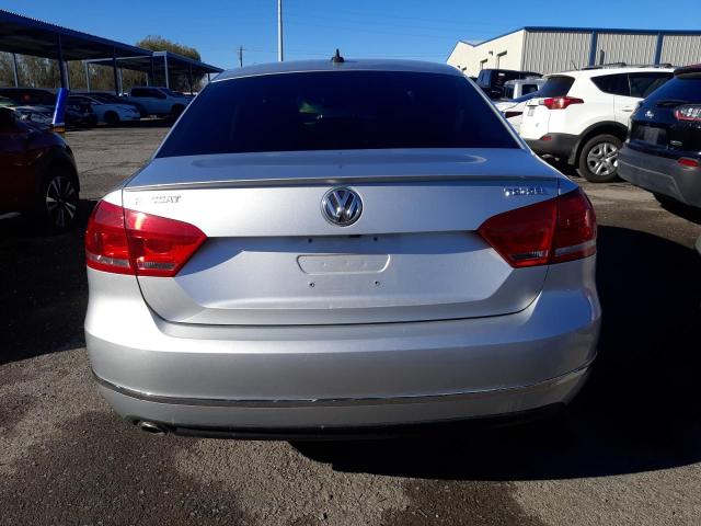Photo 6 from auction – 2015 VOLKSWAGEN PASSAT SEL with VIN 1VWCV7A30FC117159