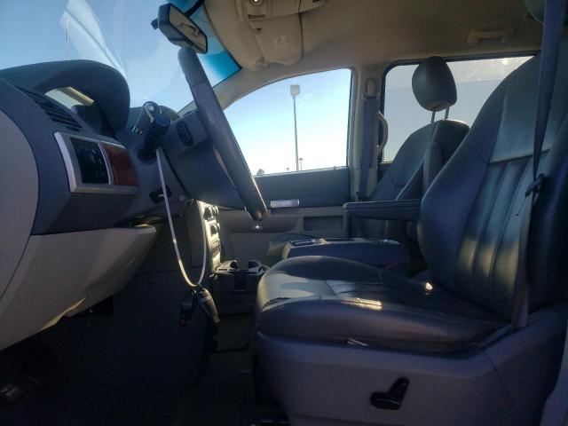 Photo 7 from auction – 2008 CHRYSLER TOWN & COU with VIN 2A8HR54P28R823939