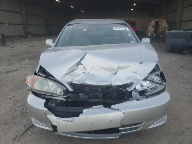 Photo 5 from auction – 2004 TOYOTA CAMRY LE with VIN 4T1BE32K94U857146