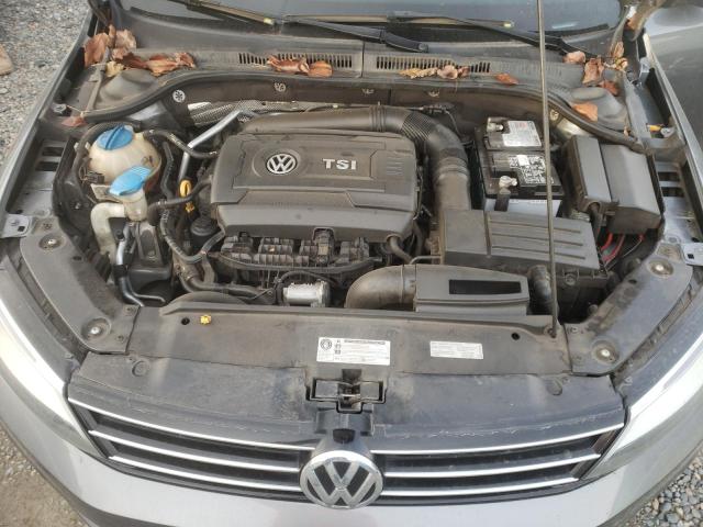 Photo 11 from auction – 2015 VOLKSWAGEN JETTA with VIN 3VWD17AJ0FM325880