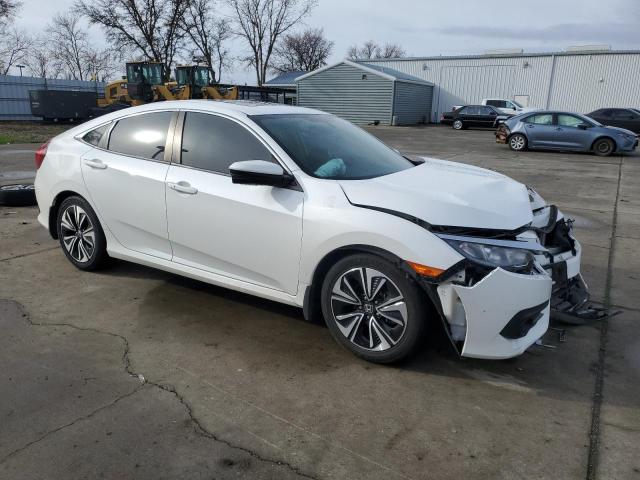 Photo 4 from auction – 2017 HONDA CIVIC EXL with VIN 2HGFC1F79HH655388