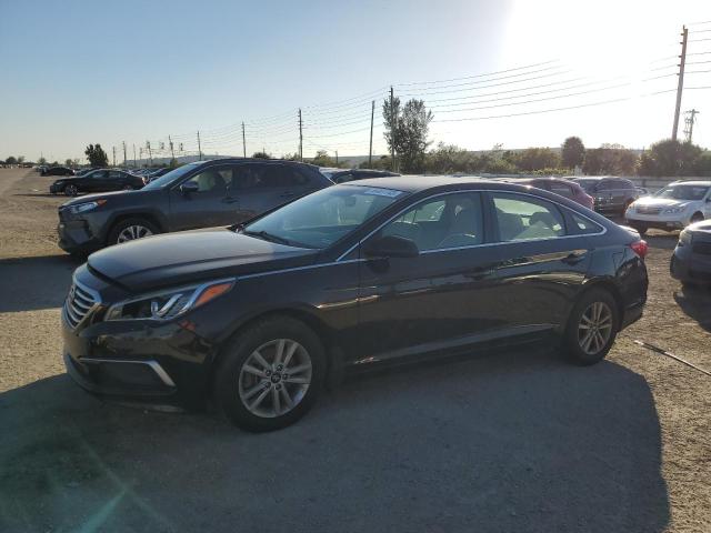 HYUNDAI SONATA SE 2017 with VIN 5NPE24AF7HH459941 - Photo from auction