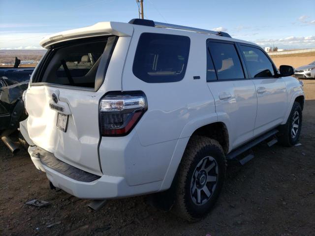 Photo 3 from auction – 2020 TOYOTA 4RUNNER SR with VIN JTEBU5JR4L5745344