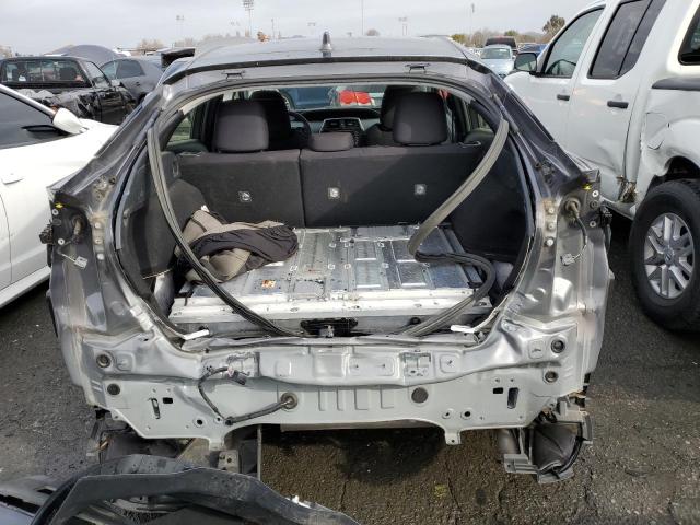 Photo 6 from auction – 2021 TOYOTA PRIUS PRIM with VIN JTDKAMFPXM3196132