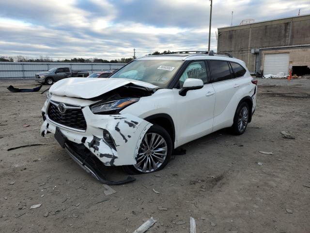 TOYOTA HIGHLANDER 2021 with VIN 5TDFZRBH4MS132124 - Photo from auction