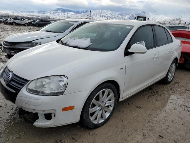 VOLKSWAGEN JETTA WOLF 2010 with VIN 3VWRJ7AJ1AM041303 - Photo from auction