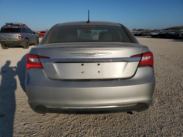 Photo 6 from auction – 2014 CHRYSLER 200 TOURIN with VIN 1C3CCBBB2EN118032