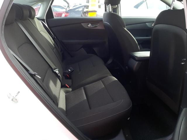 Photo 10 from auction – 2021 KIA FORTE FE with VIN 3KPF24AD5ME350072