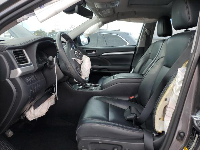 Photo 7 from auction – 2018 TOYOTA HIGHLANDER with VIN 5TDJZRFH0JS542953