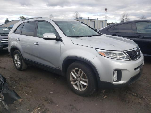 Photo 4 from auction – 2014 KIA SORENTO LX with VIN 5XYKTDA75EG443183