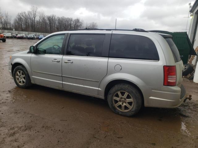 Photo 2 from auction – 2010 CHRYSLER TOWN & COU with VIN 2A4RR5D14AR493177