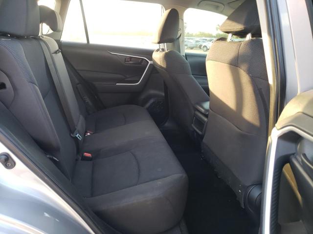 Photo 11 from auction – 2021 TOYOTA RAV4 LE with VIN JTMH1RFV9MD069792