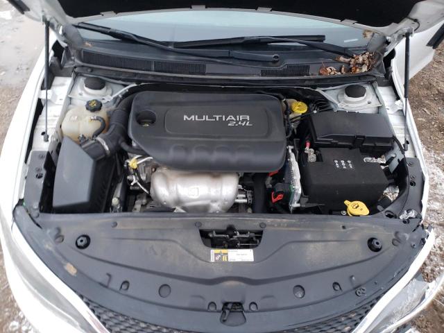 Photo 11 from auction – 2015 CHRYSLER 200 LIMITE with VIN 1C3CCCAB6FN721106