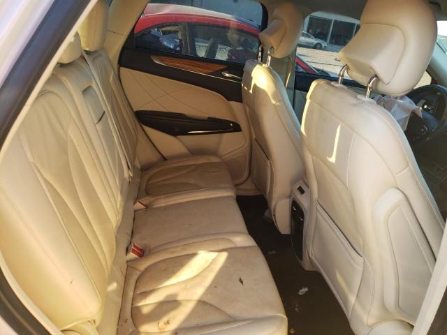 Photo 11 from auction – 2015 LINCOLN MKC with VIN 5LMCJ2A95FUJ06098