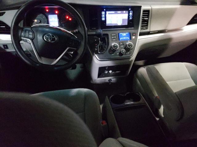 Photo 8 from auction – 2017 TOYOTA SIENNA LE with VIN 5TDJZ3DCXHS155924