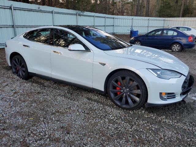 Photo 4 from auction – 2015 TESLA MODEL S P8 with VIN 5YJSA1H47FF082001