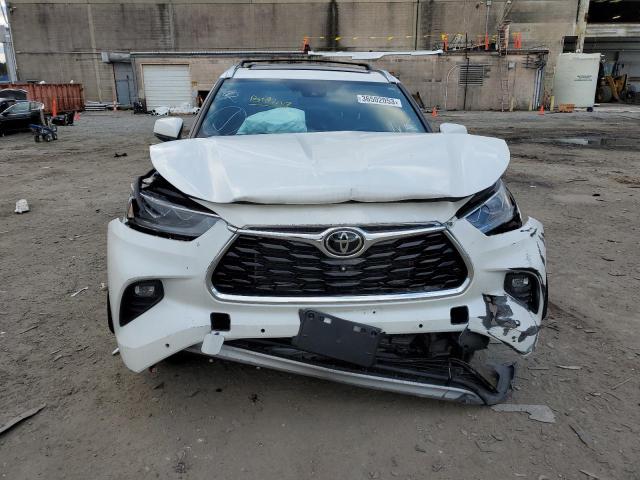 Photo 5 from auction – 2021 TOYOTA HIGHLANDER with VIN 5TDFZRBH4MS132124