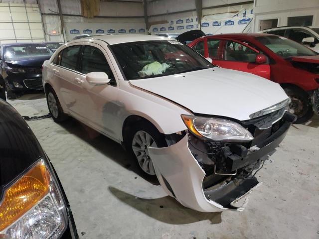 Photo 4 from auction – 2014 CHRYSLER 200 LX with VIN 1C3CCBAB1EN208029