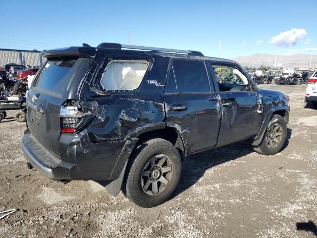 Photo 3 from auction – 2017 TOYOTA 4RUNNER SR with VIN JTEBU5JR6H5421500
