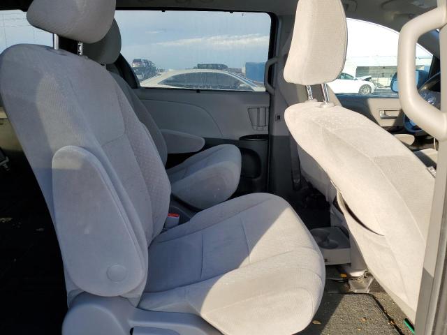 Photo 11 from auction – 2018 TOYOTA SIENNA LE with VIN 5TDJZ3DCXJS196589