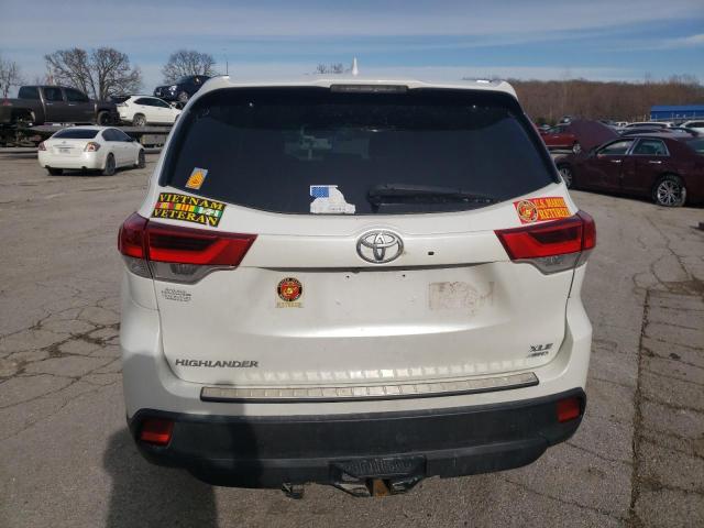 Photo 6 from auction – 2018 TOYOTA HIGHLANDER with VIN 5TDJZRFHXJS547397